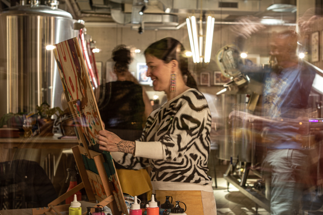 MATT&ELLY_SIP AND DRAW_Patrizia Stalder restaurant basel - bar basel - restaurants in der nähe - basel restaurants ch - essen in der nähe - bier - craftbeer - events basel - veranstaltungen basel - bars in der nähe - basel essen - top restaurants basel - basel stadt restaurant - gute essen in der nähe - besten restaurants basel - gute restaurants in der nähe - basel gute restaurants - kultur basel - basel kulturprogramm - veranstaltung in basel - basel stadt veranstaltungen - fine dining - gourmet restaurant - haute cuisine - fine to dine restaurants - 5 gang menü - restaurant gourmet - menu surprise - 4 gang menü - ipa bier - bier indian pale ale - pils pilsener - bier kaufen - craft bier - bier bestellen - bier bestellen online – matt & elly - restaurant Basel - bar Basel - restaurants nearby - Basel restaurants CH - dining nearby - beer - craft beer - events Basel - Basel events - bars nearby - Basel dining - top restaurants Basel - Basel city restaurant - good dining nearby - best restaurants Basel - good restaurants nearby - Basel good restaurants - Basel culture - Basel cultural program - event in Basel - Basel city events - fine dining - gourmet restaurant - haute cuisine - fine to dine restaurants - 5-course menu - gourmet restaurant - surprise menu - 4-course menu - IPA beer - beer Indian Pale Ale - Pilsner - beer purchase - craft beer - beer order - beer order online - Matt & Elly