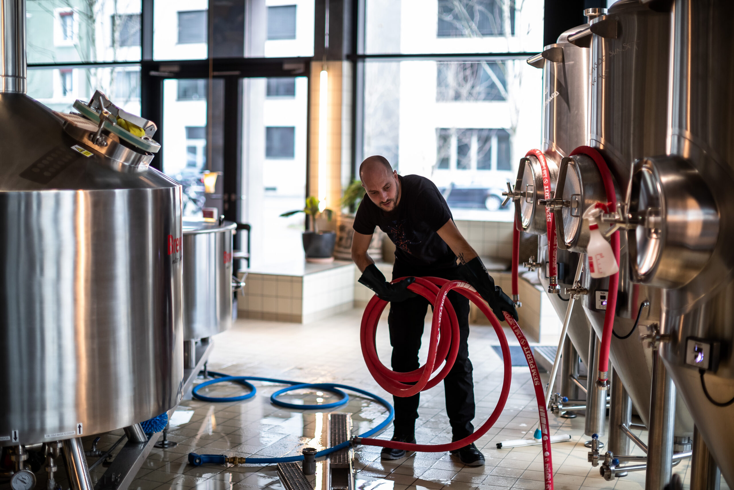 IMG_6485 restaurant basel - bar basel - restaurants in der nähe - basel restaurants ch - essen in der nähe - bier - craftbeer - events basel - veranstaltungen basel - bars in der nähe - basel essen - top restaurants basel - basel stadt restaurant - gute essen in der nähe - besten restaurants basel - gute restaurants in der nähe - basel gute restaurants - kultur basel - basel kulturprogramm - veranstaltung in basel - basel stadt veranstaltungen - fine dining - gourmet restaurant - haute cuisine - fine to dine restaurants - 5 gang menü - restaurant gourmet - menu surprise - 4 gang menü - ipa bier - bier indian pale ale - pils pilsener - bier kaufen - craft bier - bier bestellen - bier bestellen online – matt & elly - restaurant Basel - bar Basel - restaurants nearby - Basel restaurants CH - dining nearby - beer - craft beer - events Basel - Basel events - bars nearby - Basel dining - top restaurants Basel - Basel city restaurant - good dining nearby - best restaurants Basel - good restaurants nearby - Basel good restaurants - Basel culture - Basel cultural program - event in Basel - Basel city events - fine dining - gourmet restaurant - haute cuisine - fine to dine restaurants - 5-course menu - gourmet restaurant - surprise menu - 4-course menu - IPA beer - beer Indian Pale Ale - Pilsner - beer purchase - craft beer - beer order - beer order online - Matt & Elly